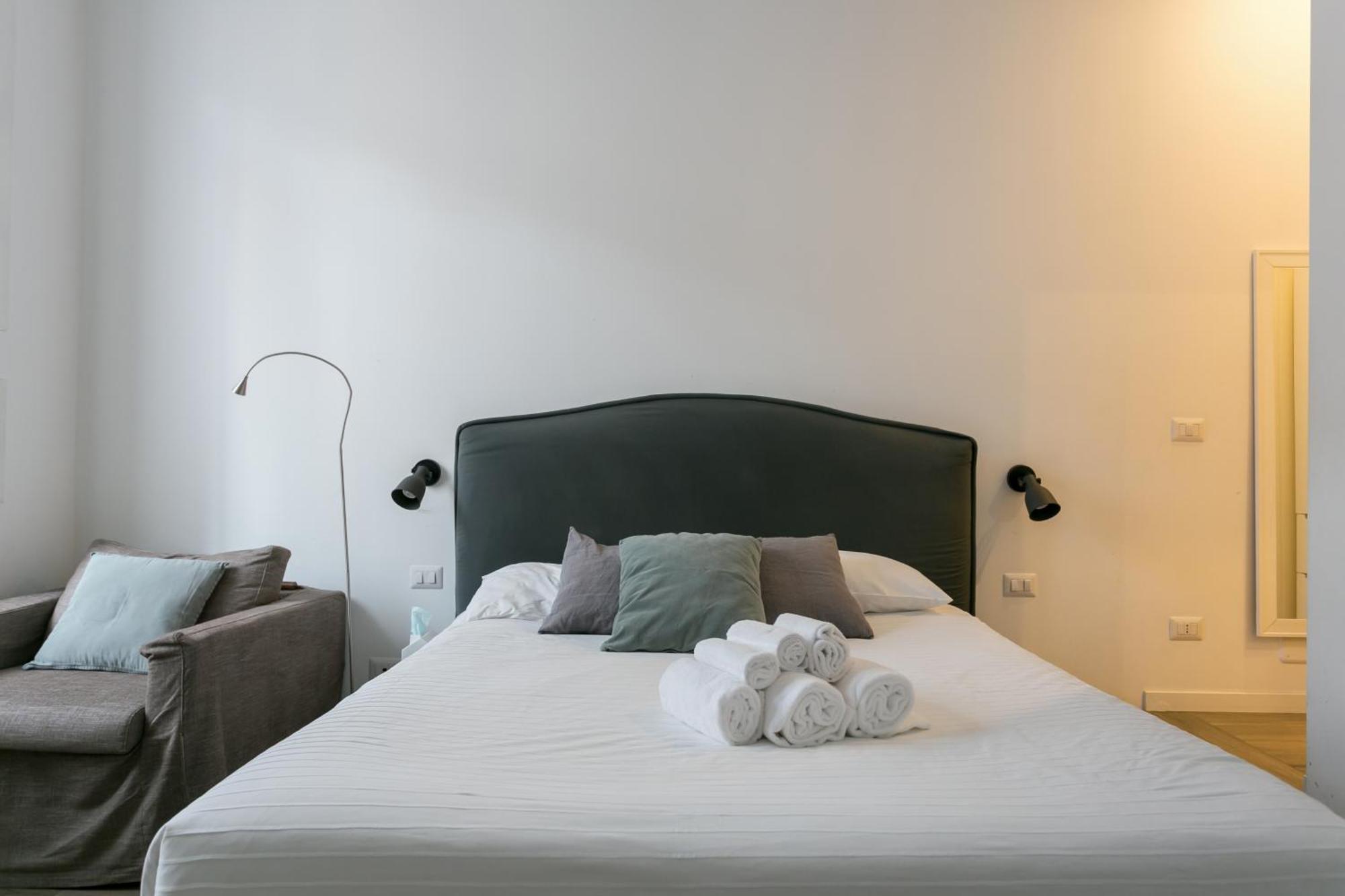 Milano Apartments Navigli Milão Exterior foto